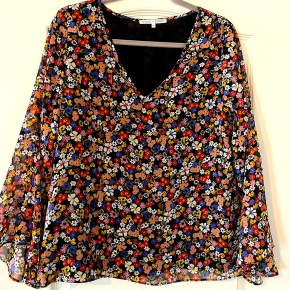 Violet + Claire Multicolor Floral V-Neck Blouse Women’s Size Medium - Picture 1 of 13